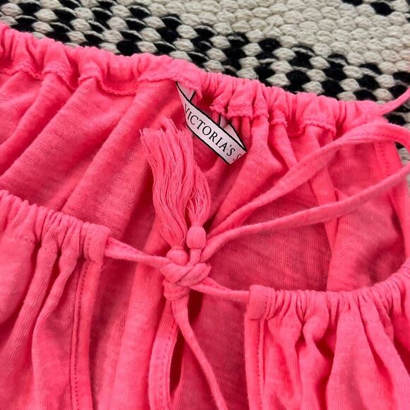 Victoria’s Secret XS hot Pink romper Tassel hem - Picture 5 of 6